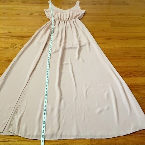 NEW Show Me Your MuMu V-neck Nude Pink Chiffon Side Slit Maxi Bridesmaids Dress - Picture 13 of 16